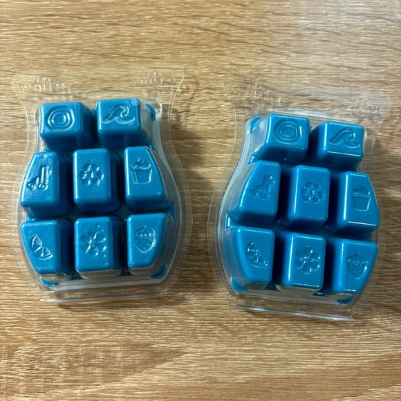 Scentsy Set of 2 Disney Villain Ursula Poor Unfortunate Souls Fragrance Wax Bars - Picture 2 of 2